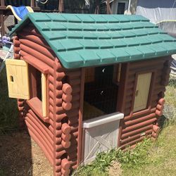 Outdoor Play House For Kids. 