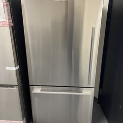 17.1 cu ft Series 5 Refrigerator Freezer