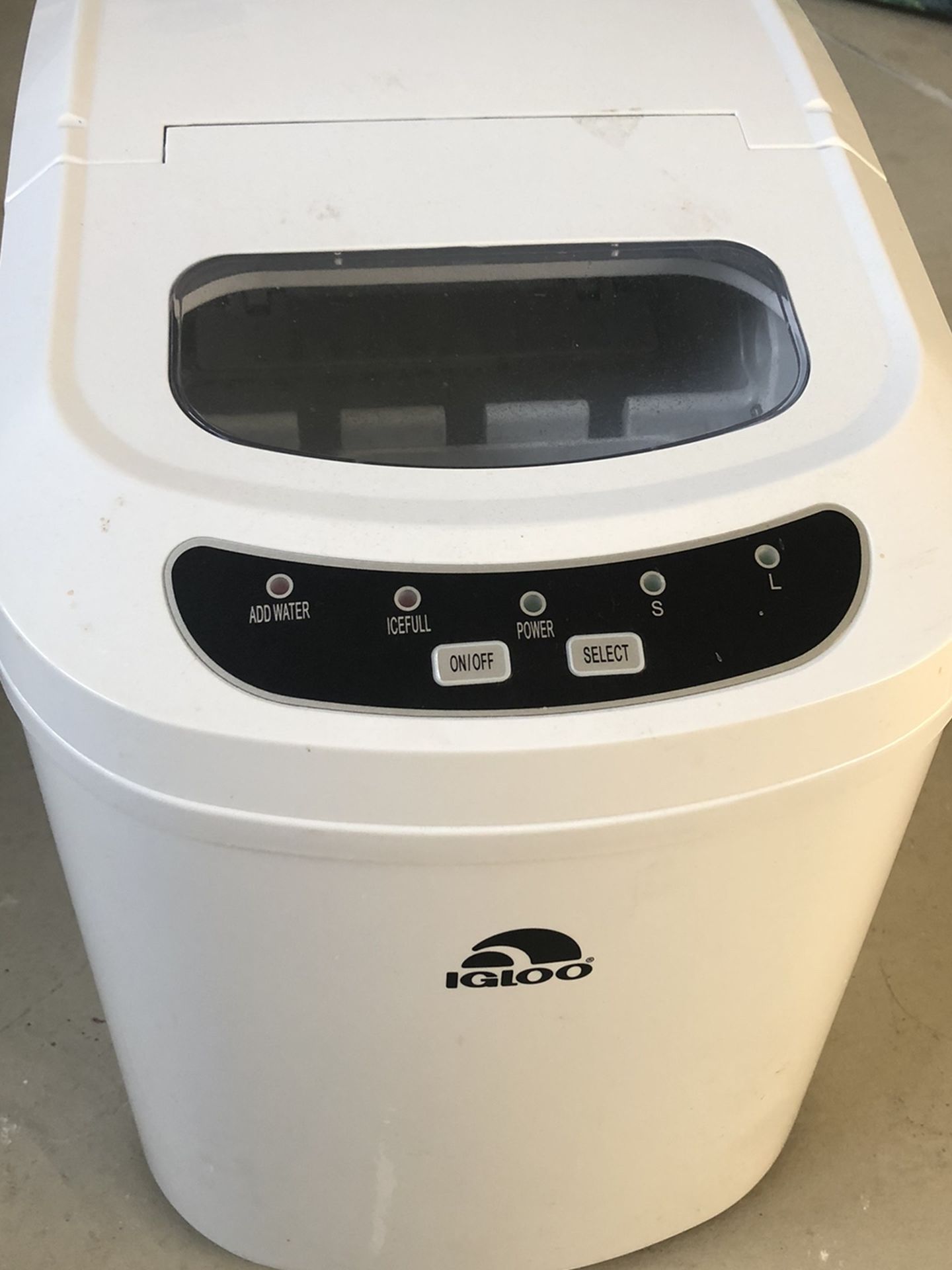 Igloo Portable Countertop Ice Maker