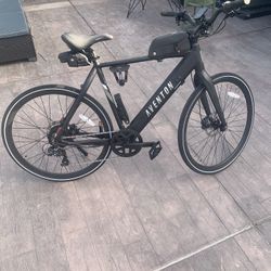 Soltera 2.5 (L) with Extras, Very Low Miles, (Barely Used)