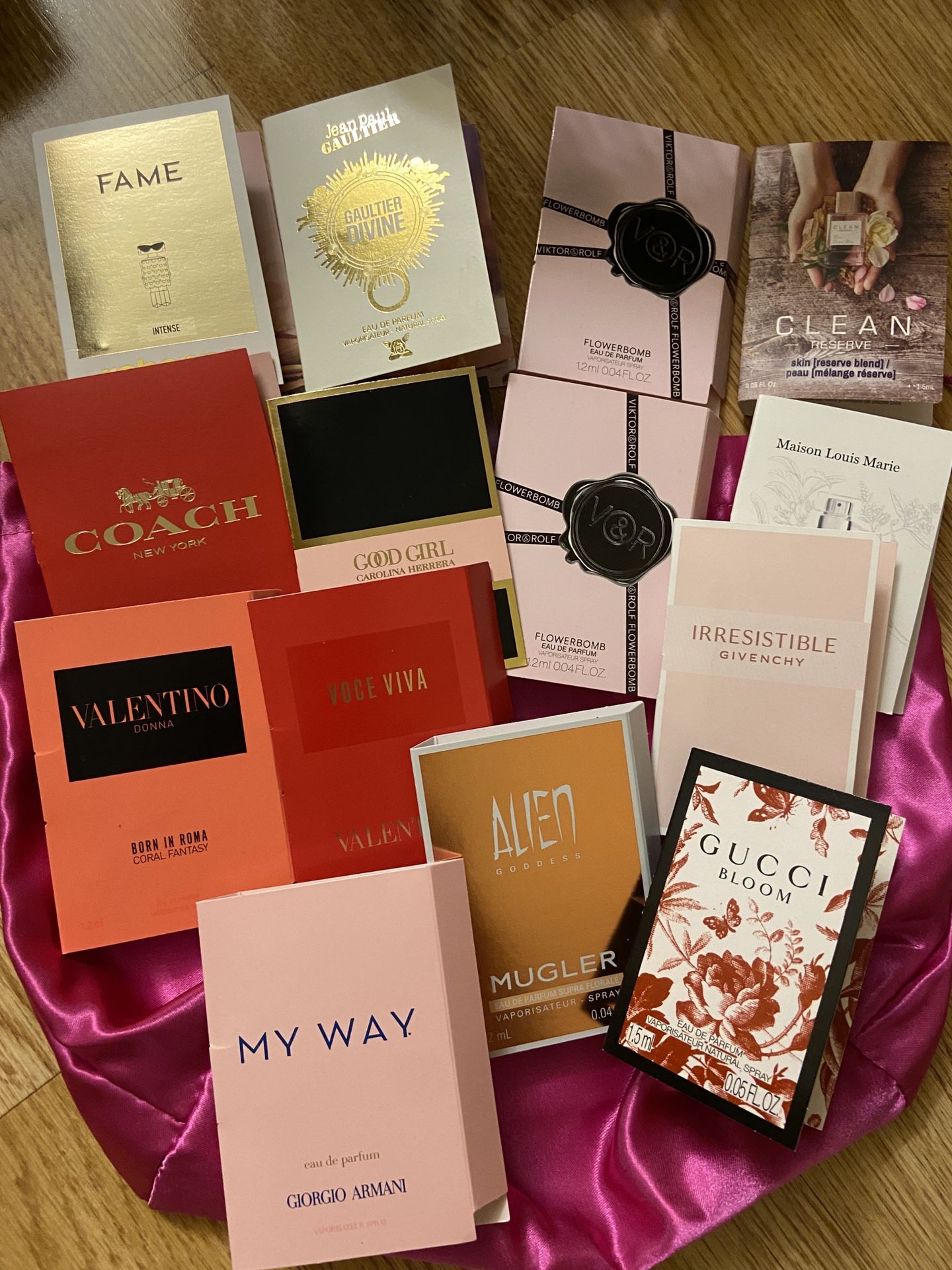 Men And Woman Fragrances - Tom Ford, Valentino, Burberry
