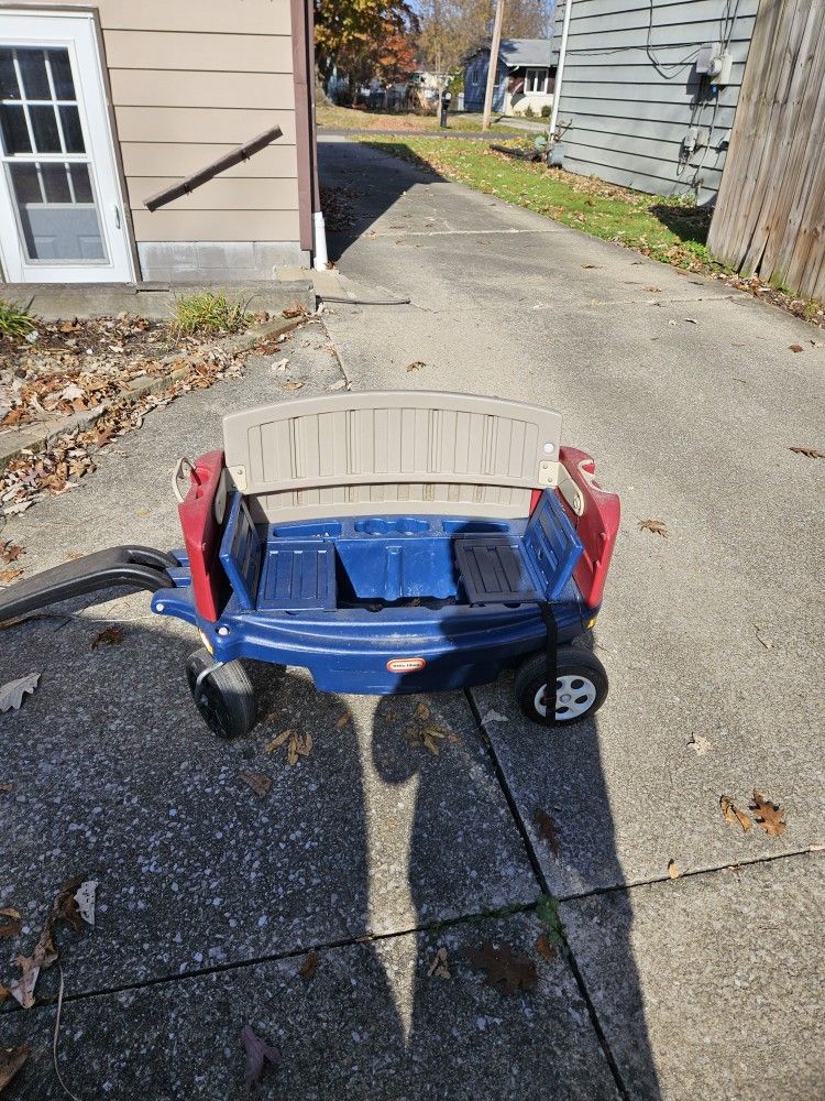Little Tikes Wagon