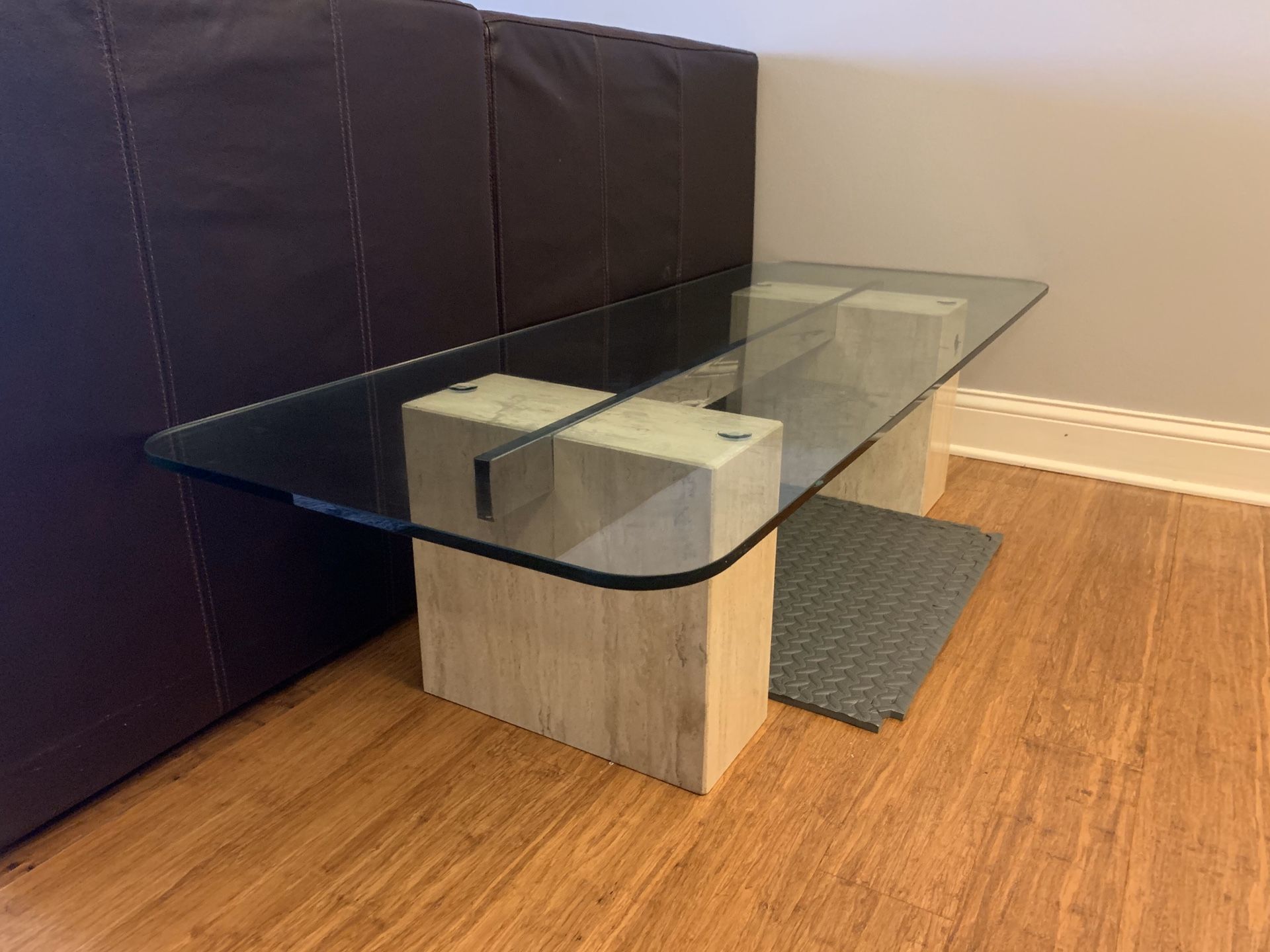 GLASS COFFEE TABLE WITH MAPLE STAND