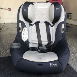 Car Seat / Booster Seat / Infant Car Seat / Toddler Car Seat