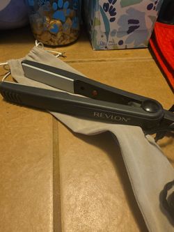 Revlon Hair straightner