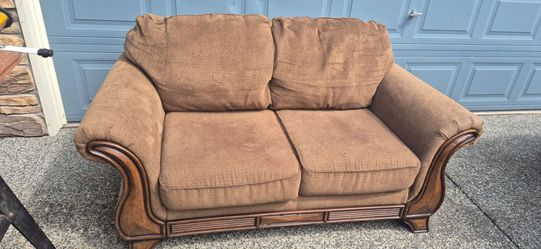 Loveseat