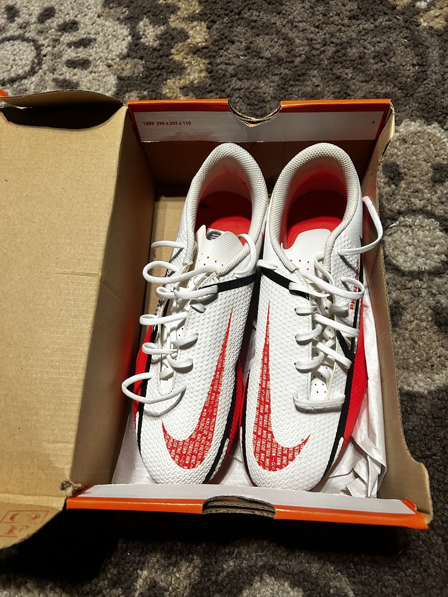 Phantom GT2 Club 8.5 M Soccer Cleats *BRAND NEW*