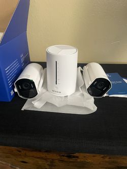 ANNKE 4mp Security Camera Set. NEW.