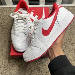 Air Jordan 1 Retro Low OG University Red  