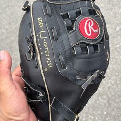 Rawlings Baseball Glove 