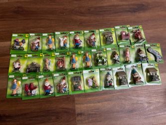 True Living Outdoors Mini Fairy Garden Gnome Figurines Decor Lot of 30 New