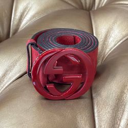 Gucci GG Interlocking Red Buckle Red Calf Suede Strap SZ 95/38