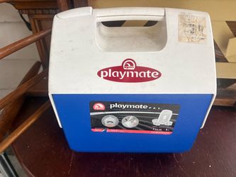 Igloo Playmate Pal 7 Qt Mini Cooler