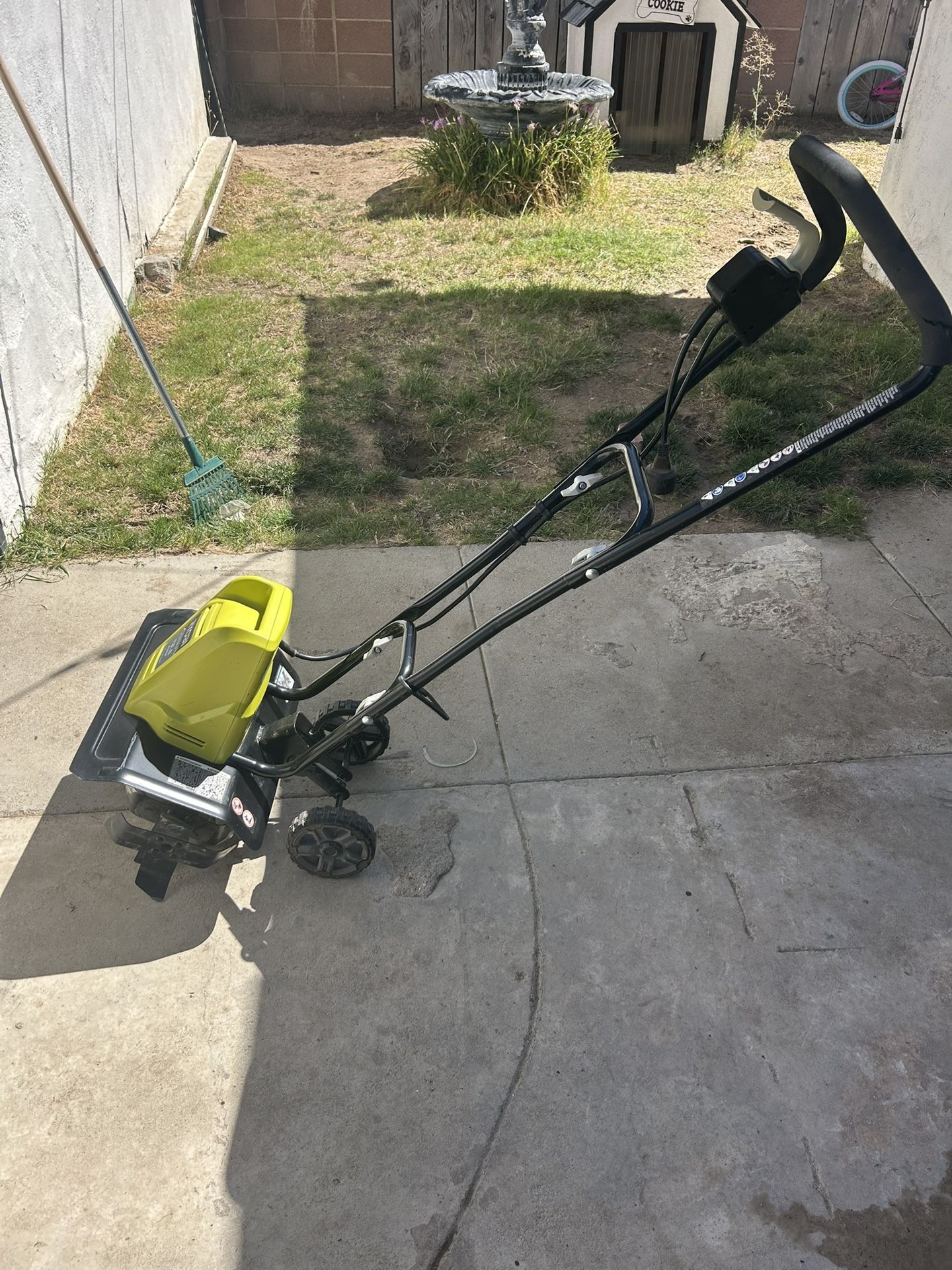 ROTOTILLER LIKE NEW