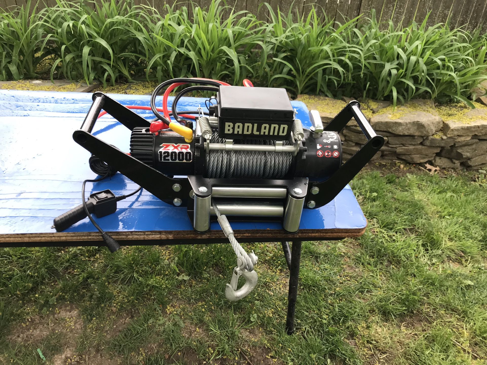 Badland 12,000lb Winch With Winch Mount