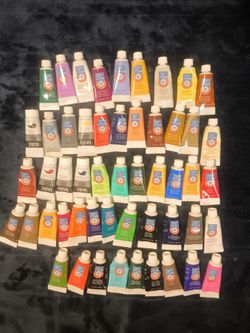 53 Acrylic Paint Tubes – Artist’s Loft & Liquitex