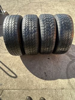 Set of 4 tires used LT265/70/R17 MASTERCRAFT COURSER LTR