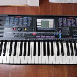 Yamaha Keyboard 