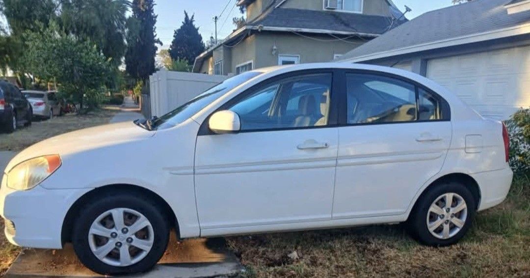 2010 Hyundai Accent