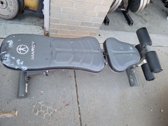 Adjustable weight bench