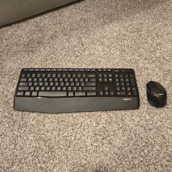 Logitech® MK345 Wireless Straight Full Size Keyboard & Right-Handed Optical Mouse, Black