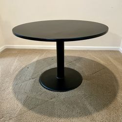 Correll 42in Round Thermal-Fused Laminate Table Top + Base