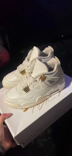 Jordan 4 hold metallic