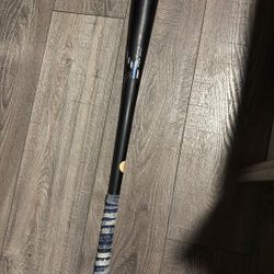 Used Victus Wood Bat 32” 29 oz