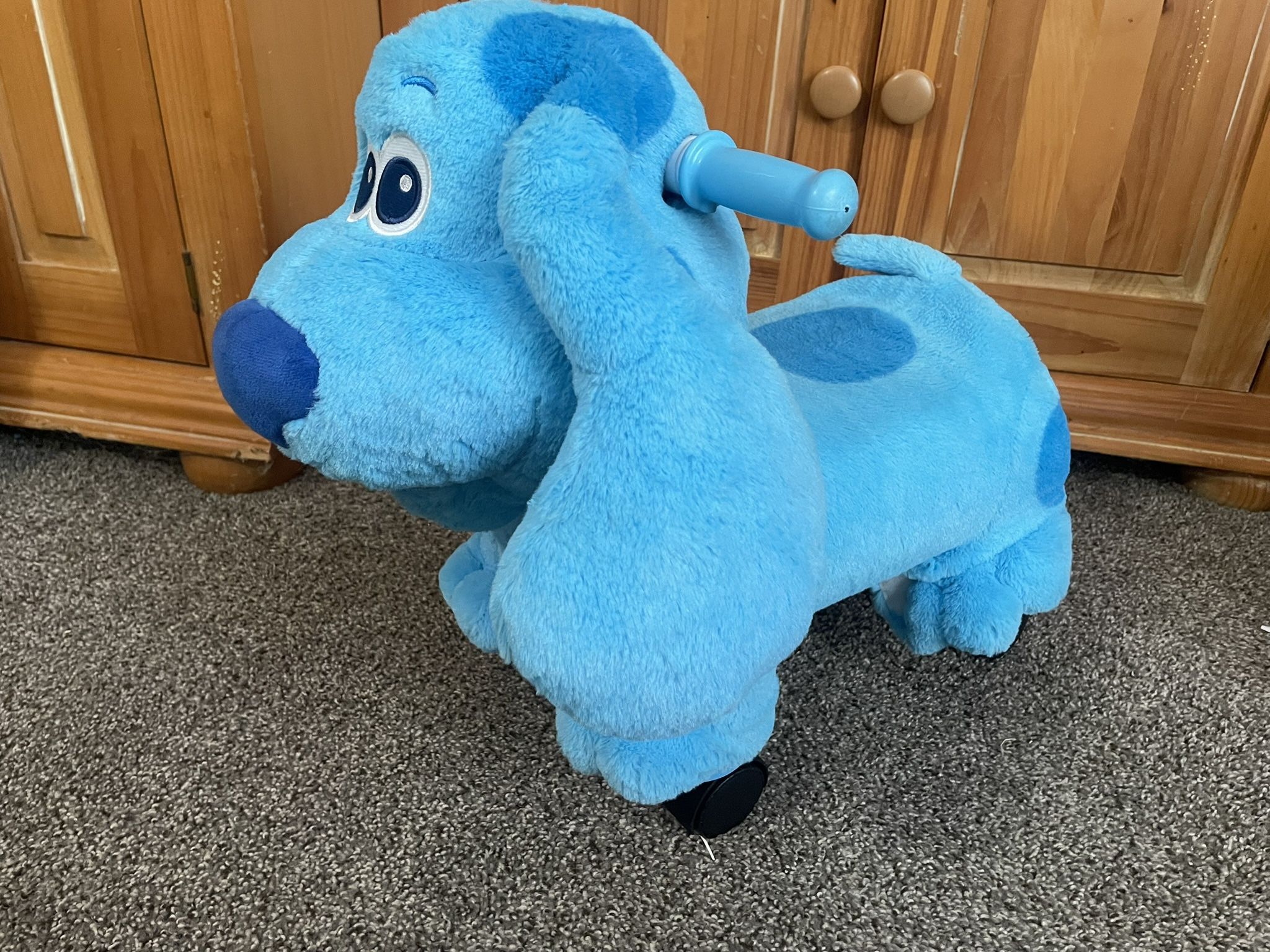 Ride On Blue (Blues Clues)