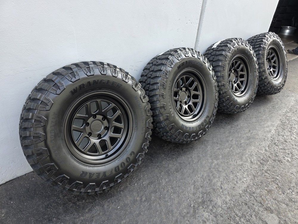 17" KM446 MESA Forged w/ 35" Goodyear MT Tires 17x8.5 -10mm Offset 