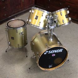 Sonor  Drum Set