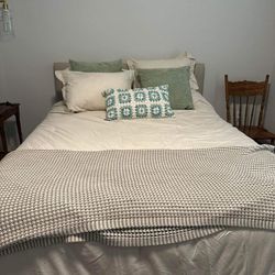 Queen Bed Frame With Tufted Upholstery 