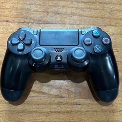 Sony PlayStation PS4 DualShock 4 Wireless Controller