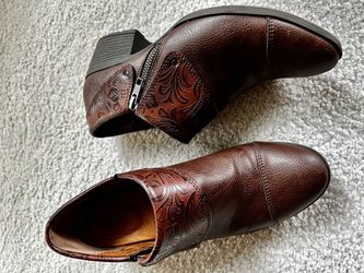 Women‘s dress boots