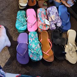 17 Pairs Of Sandals, Flops, Shoes & Boots Sz 11
