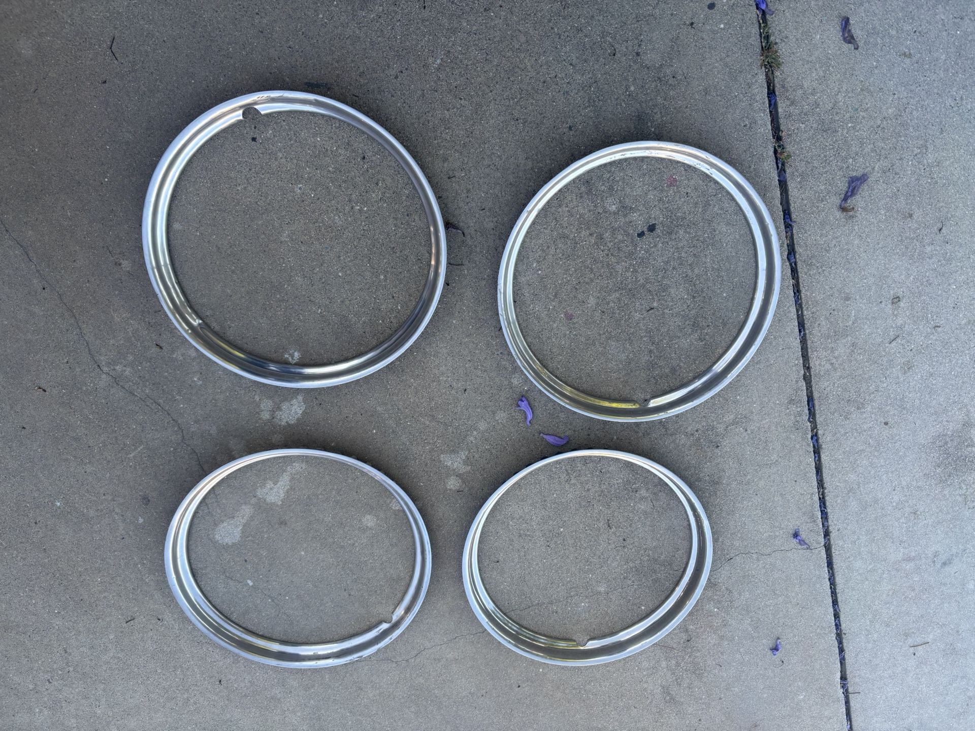 Old school 15 inch OG beauty rings $65