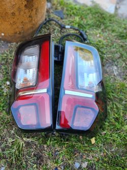Chevrolet suburban rear lights