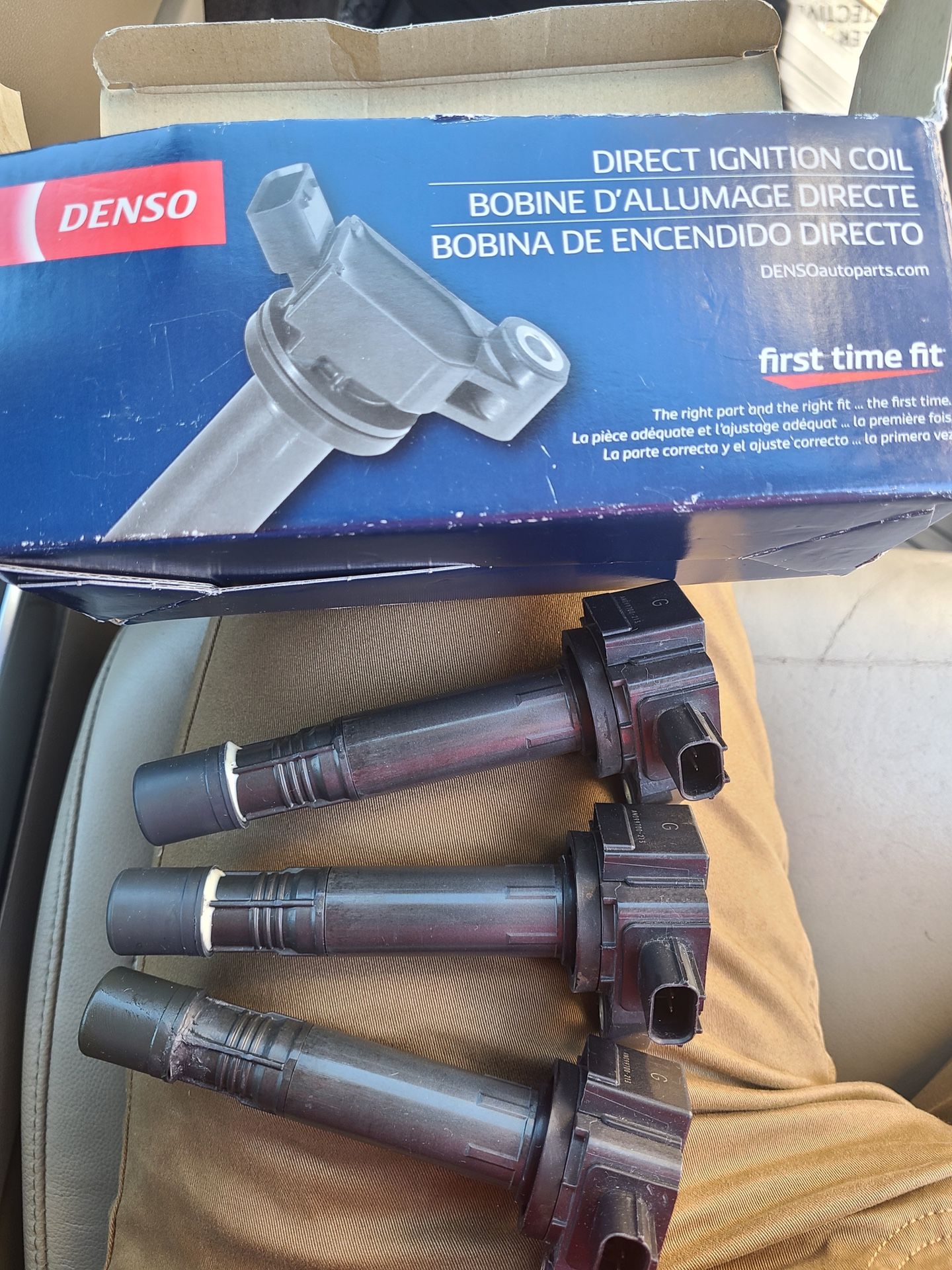 6 USED DENSO IGNITION COILS FOR ACURA MDX 2014 TO 2025 AND FOR HONDAS. THE PART NUMBER IS IN THE PHOTOS. I ONLY WANT $120 FOR ALL 6. THEY WORK WELL