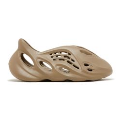 Yeezy Foam Runner, Sizes 5/6/8/9 (Stone Taupe)