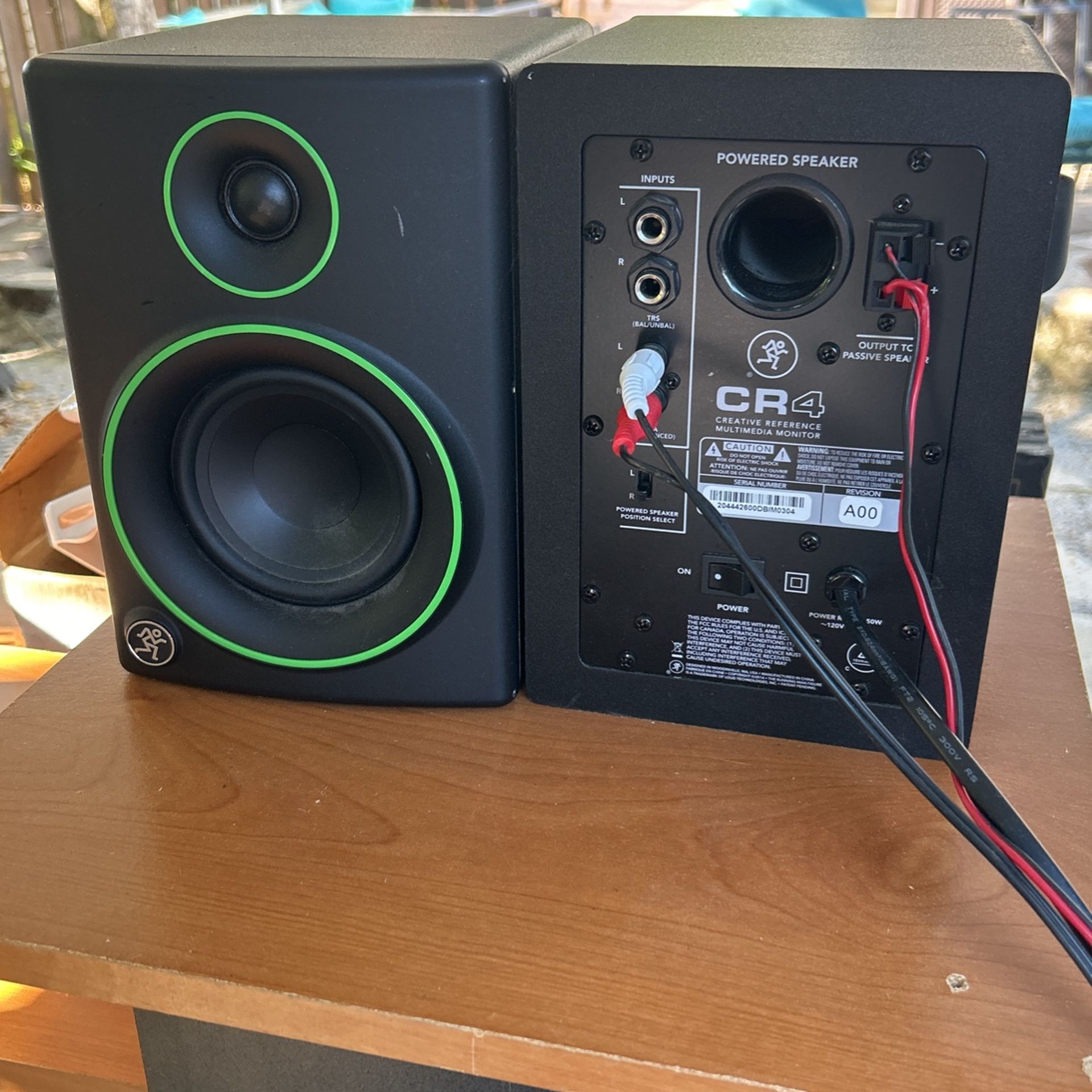 Mackie CR4 Speakers