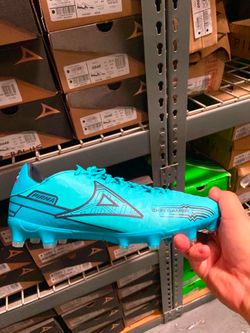 Zapatos de futbol soccer marca Pirma