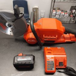 MILWAUKEE CUT-OFF MACHINE 9" ( 230 mm) 18V LITHIUM FUEL BRUSHLESS RAPID STOP WITH XC 8.0 AND CHARGER 