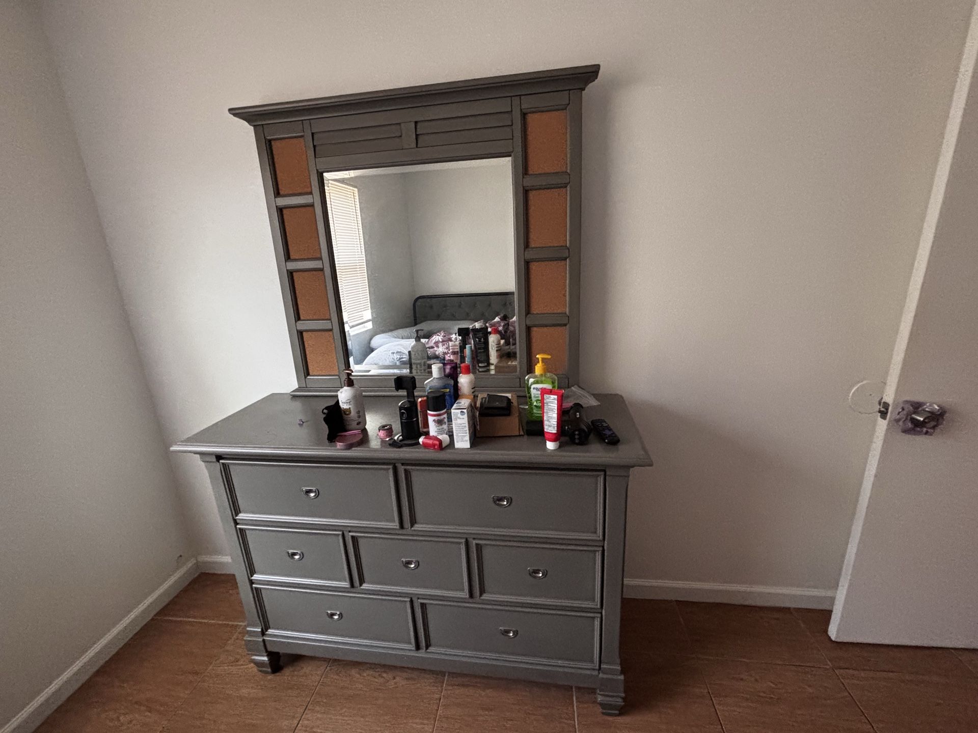Bed room set with a second pullout bed