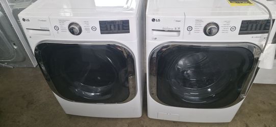 LG Front Load Washer and Dryer Set