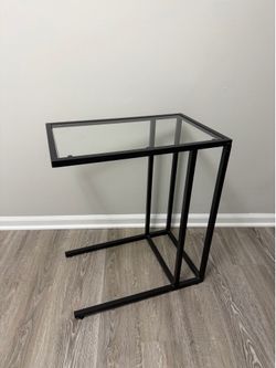 IKEA VITTSJÖ Laptop Table