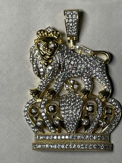 King lion, gold plated pendant