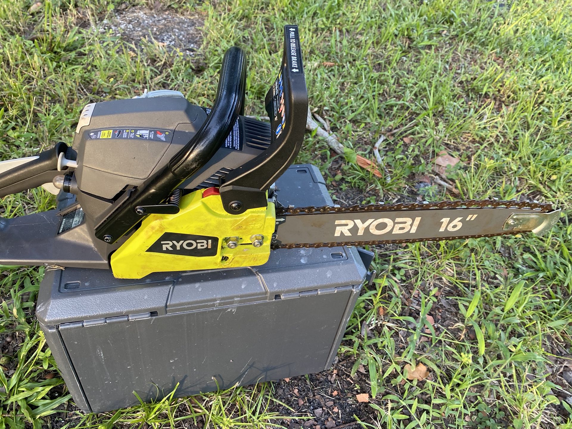 Ryobi Chain Saw 16”