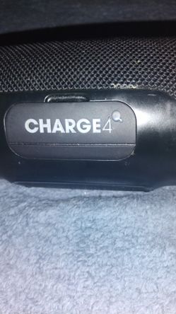 JBL Charge 4 Bluetooth Speaker