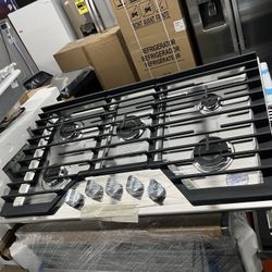 New In Box Whirlpool 36” Gas Cooktop Stainless Steel 
