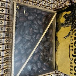 California Jumbo Dates Fresh